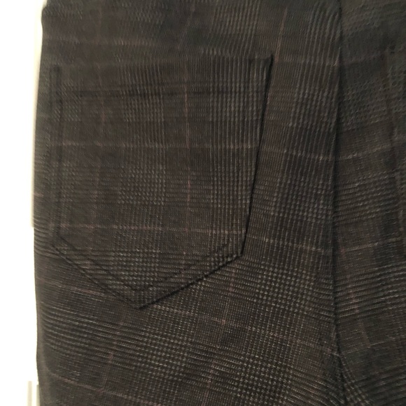 Women’s Pants - Picture 5 of 5